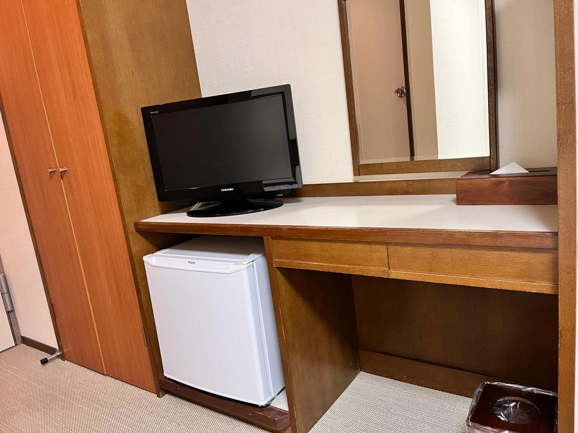 Hirayukan Takayama  Bilik gambar
